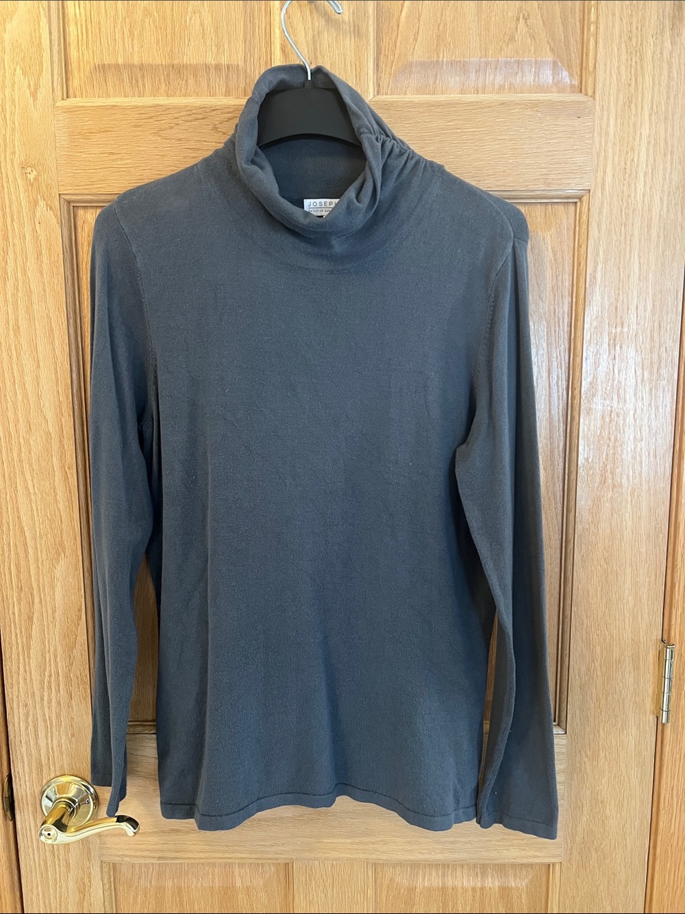 Joseph A Women's Long Sleeve Turtleneck Top in Charcoal Gray Large